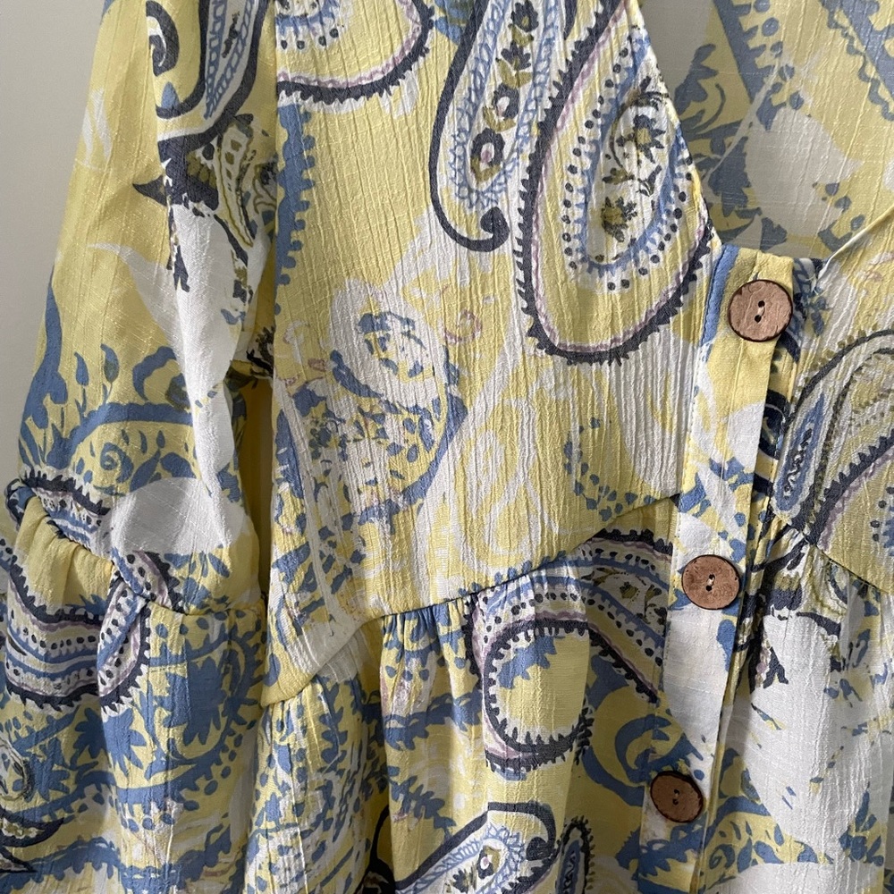Unique Spectrum small Blouse - Picture 3 of 7